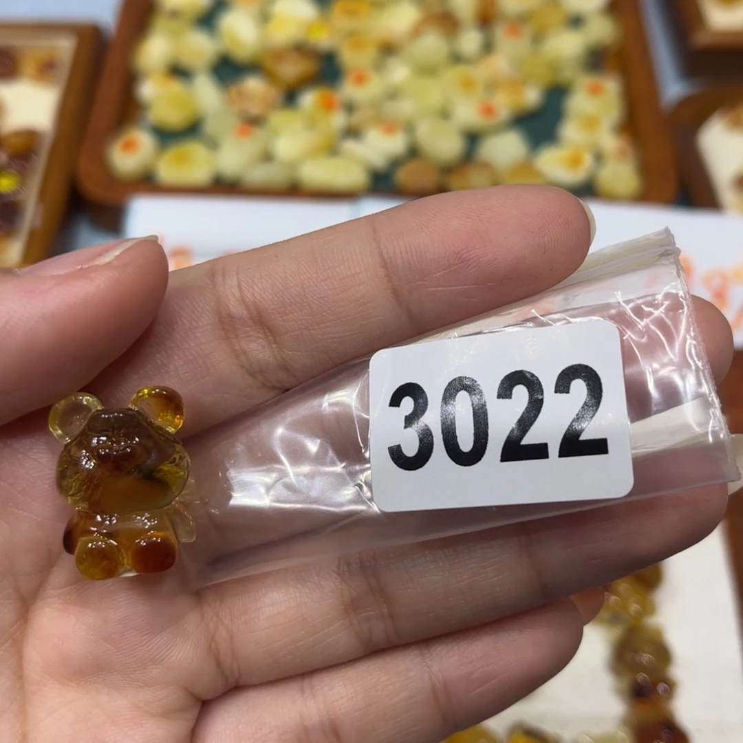 琥珀未镶嵌裸石蜜蜡