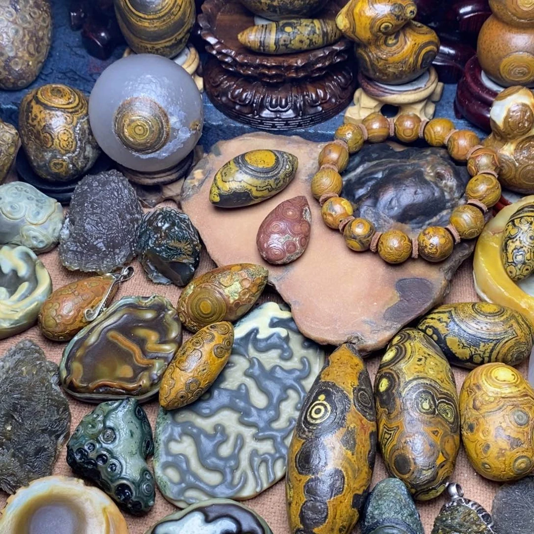 大叶紫檀（黑酸枝木类）静****?