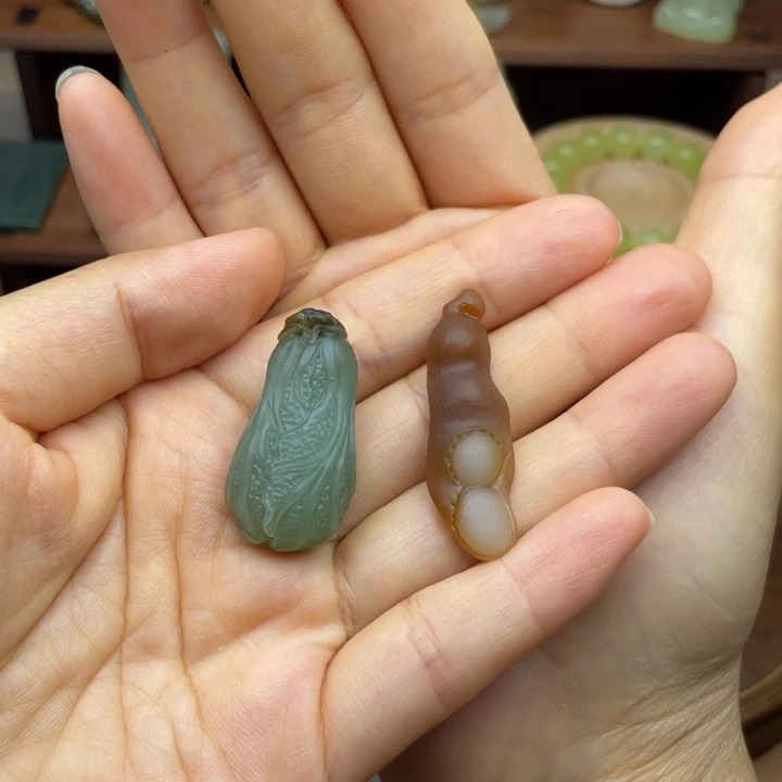 承****和田玉未镶嵌颈饰