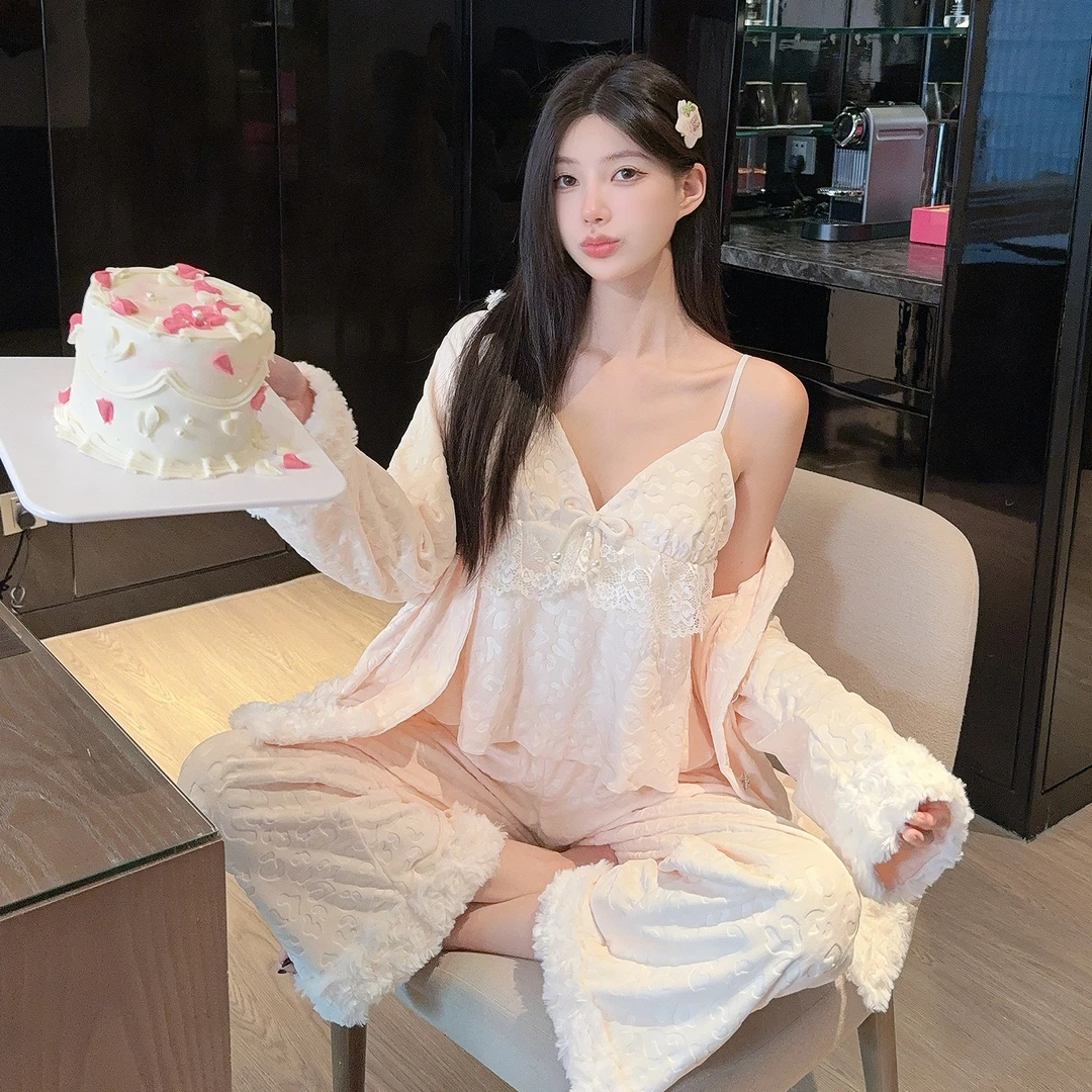 甜美海岛绒三件套睡衣女秋冬季可外穿加厚保暖豹纹家居服长袖网红