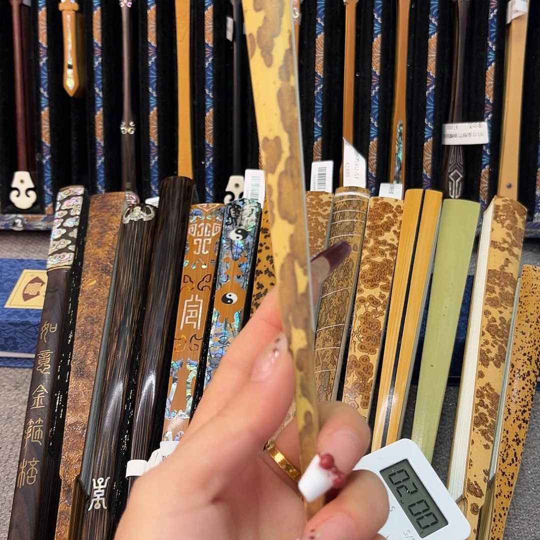 扇子恭喜发财恭喜发财