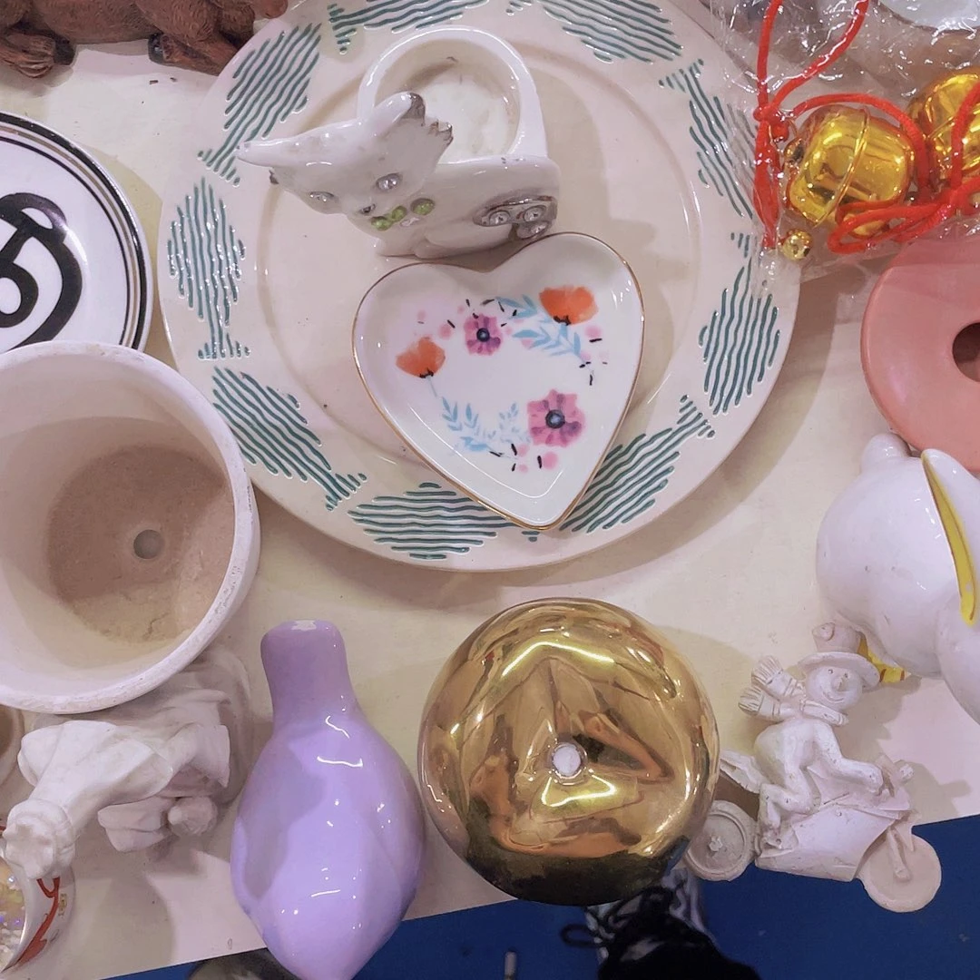 摆件思****喵微瑕。