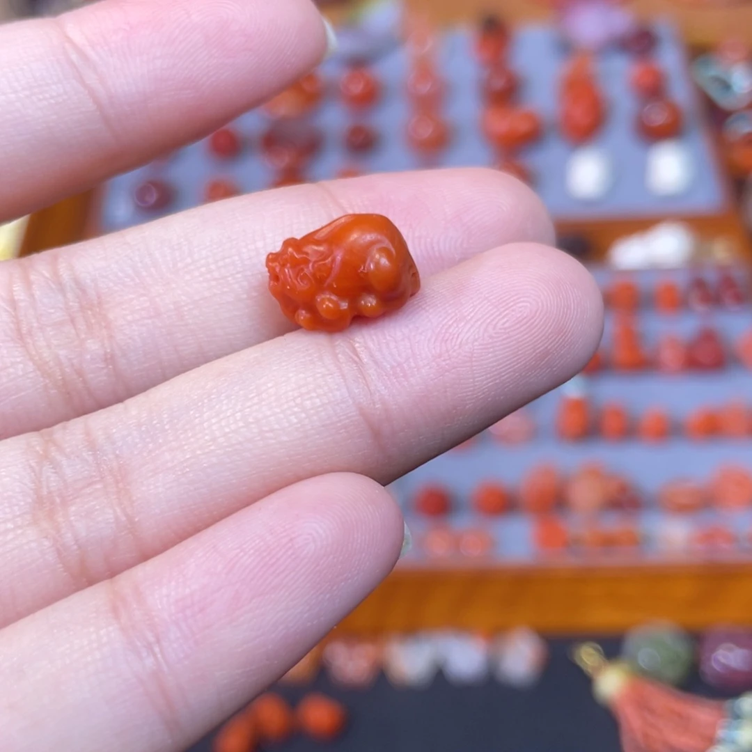 南红玛瑙未镶嵌貔貅卡8.6