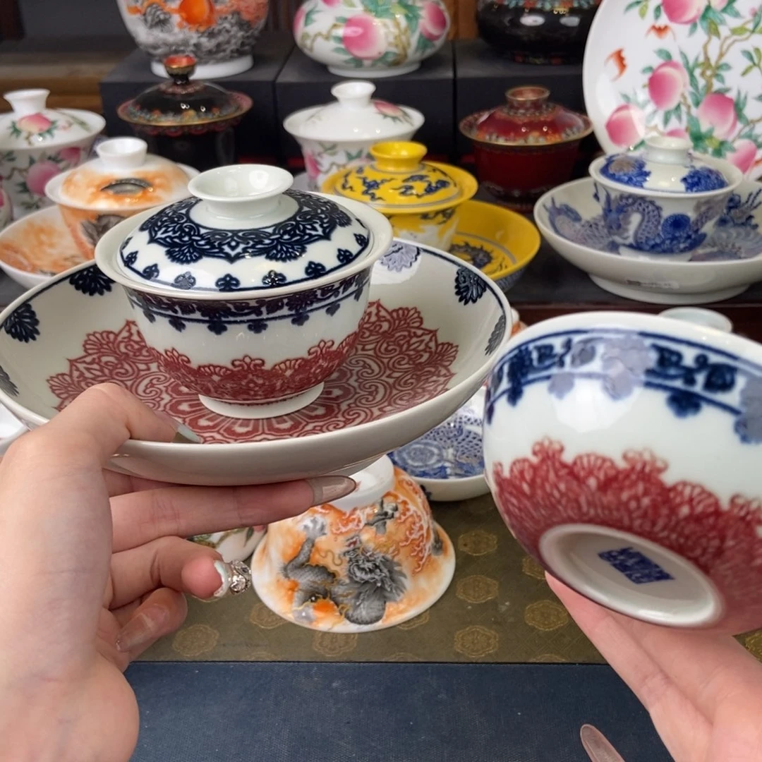 陶瓷艺术家的作品是一