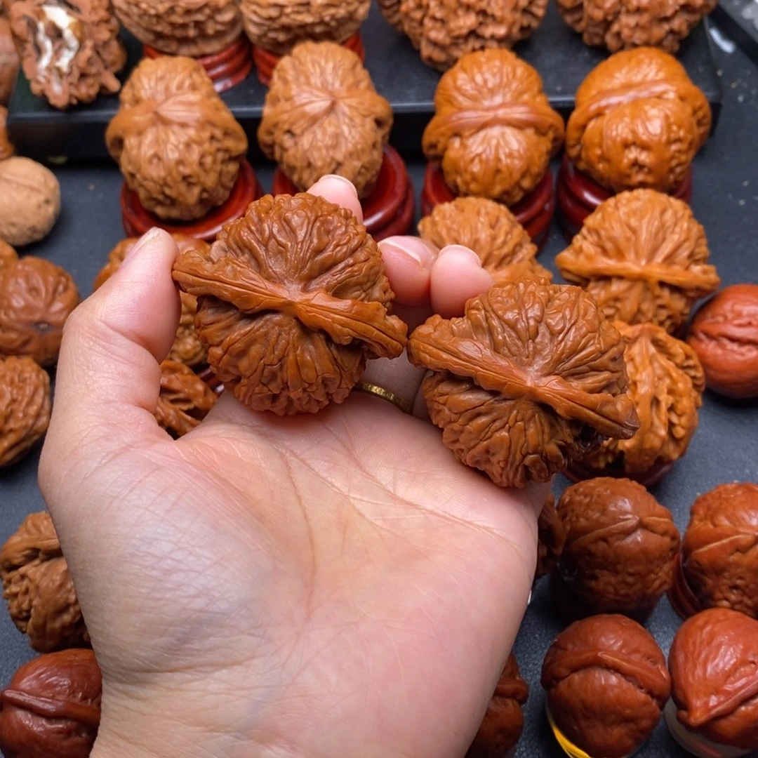 文玩核桃把件48白狮子