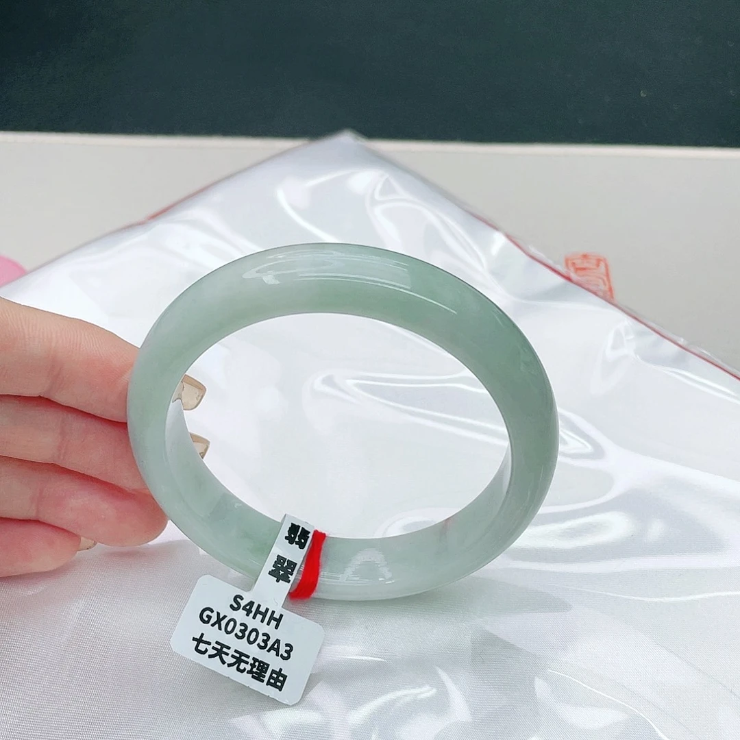 翡翠手镯未镶嵌正58.7