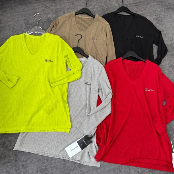 彩色宽松中长款V领显瘦洋气衫