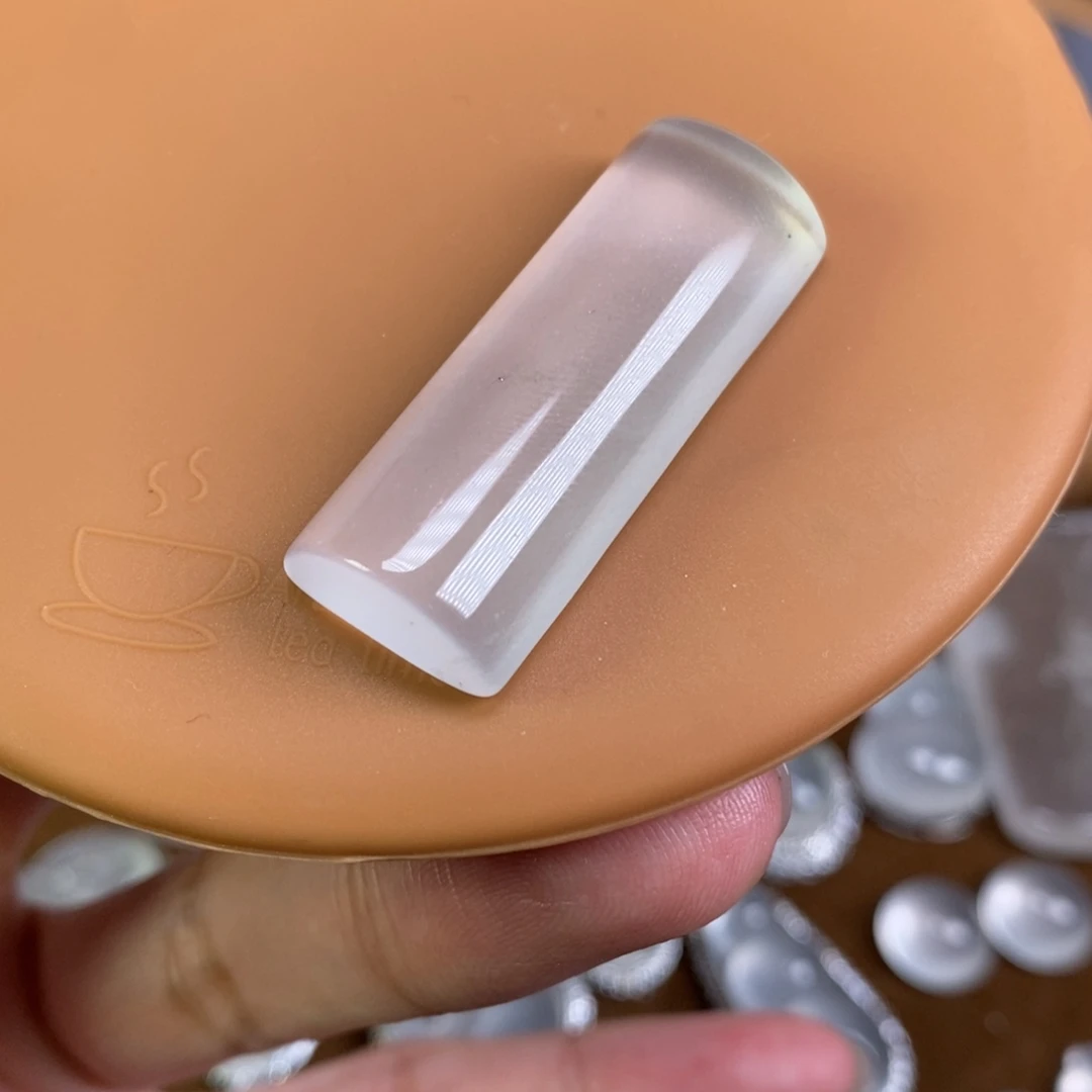 石英质玉未镶嵌颈饰无事柱