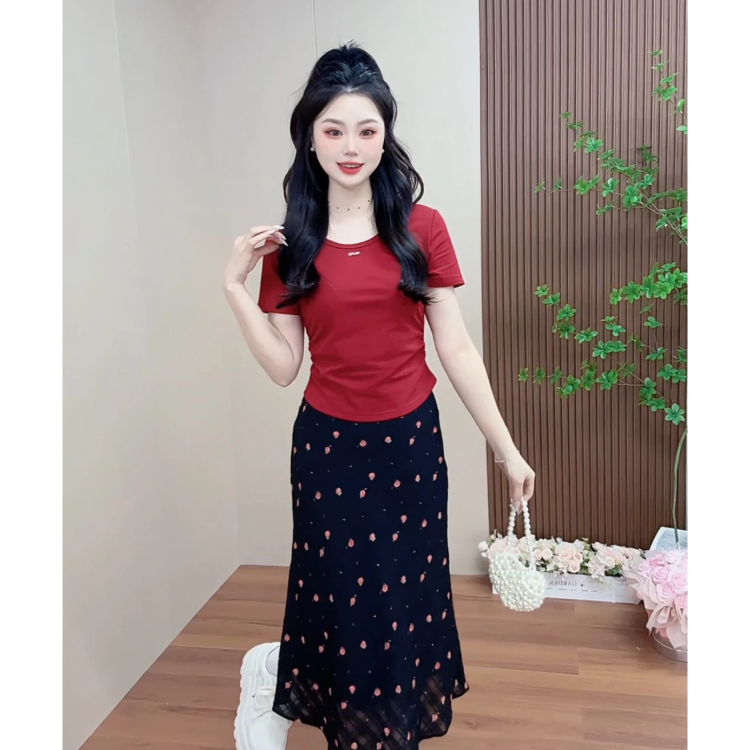 MYC 2025夏季新款港风时尚显瘦高腰气质上衣+碎花半身裙两件套