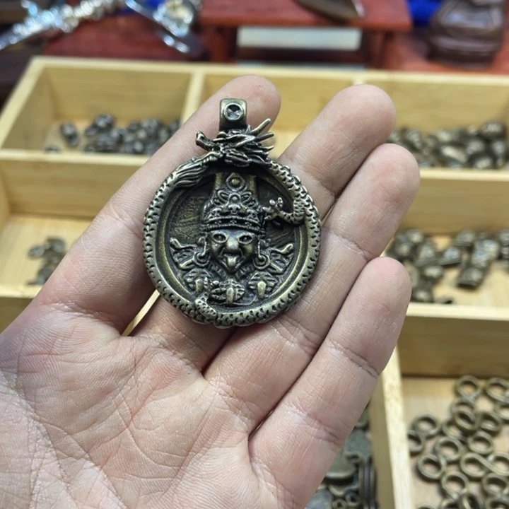 藏传黄利马挂牌一个手工翻砂