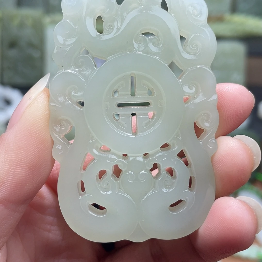 和田玉未镶嵌吊坠(不含链)