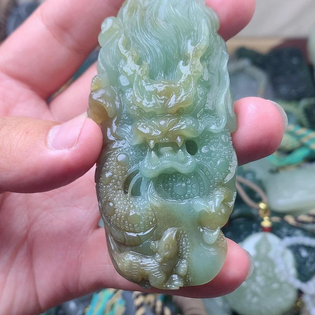 和田玉未镶嵌颈饰D****e