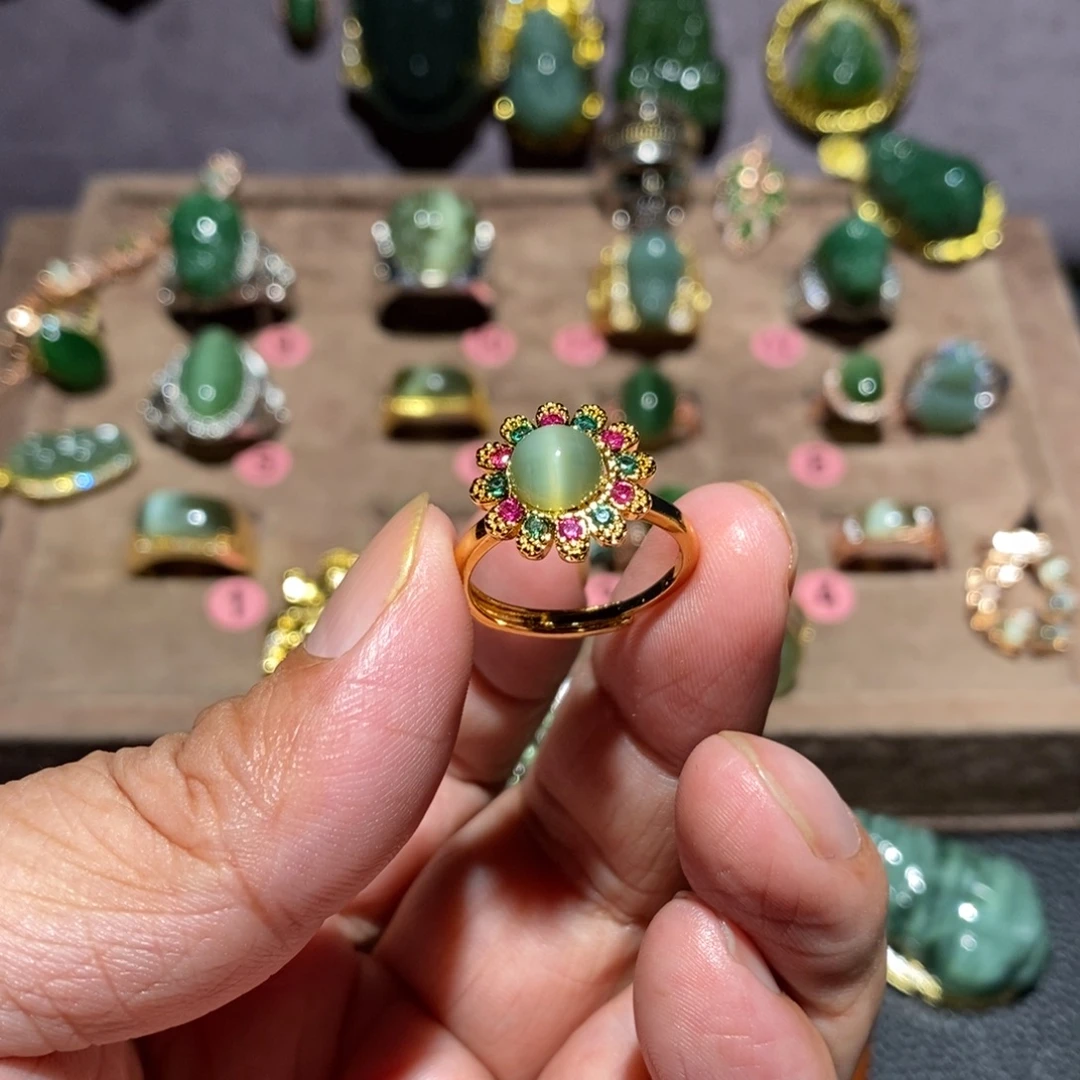 未镶嵌戒指和田玉（碧玉）