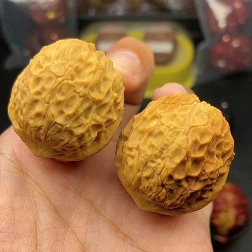 【闪购商品】把件文玩核桃36尺铁龙珠