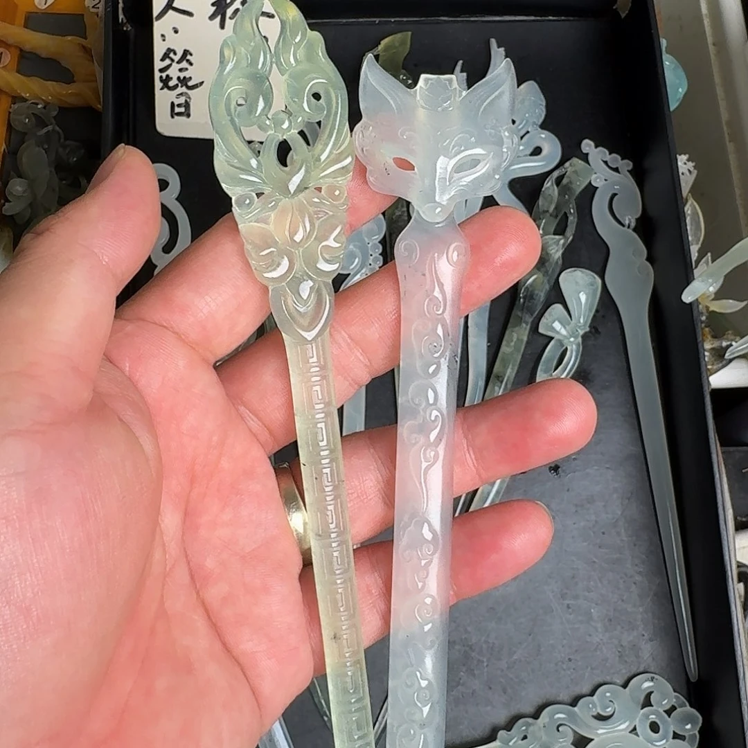 宝***飞蛇纹石玉未镶嵌发饰