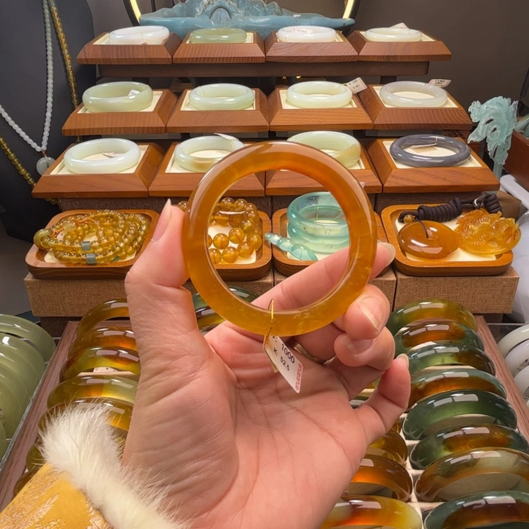 蛇纹石玉未镶嵌手镯52