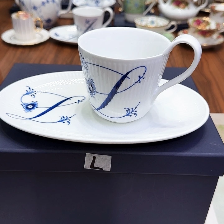 瓷片杯子杯子杯杯子杯子水杯茶杯