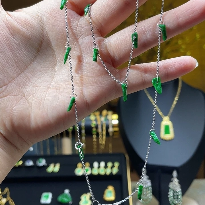 翡翠银S925镶嵌耳饰翡翠