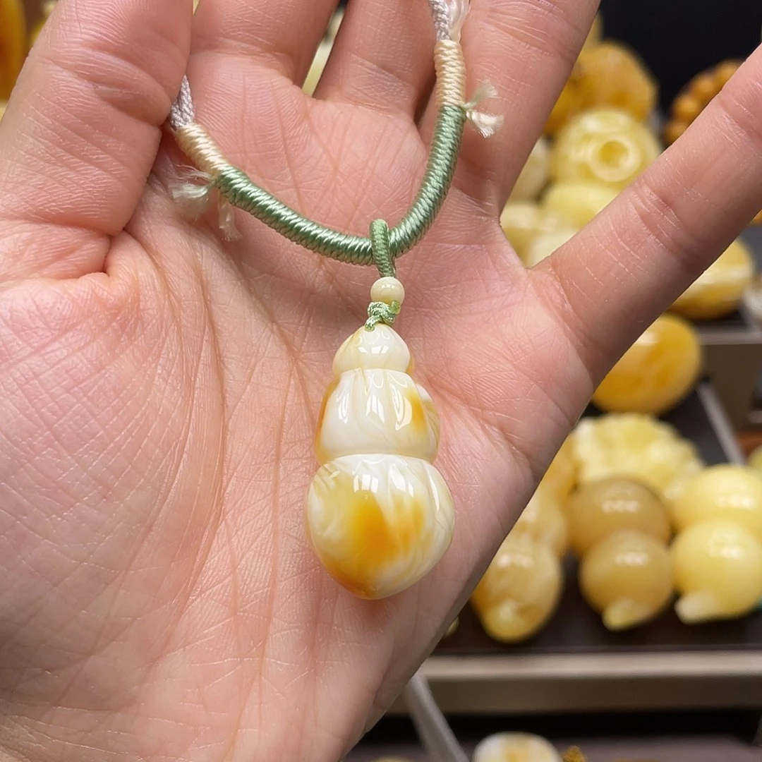 蜜蜡裸石未镶嵌佟蜜蜡