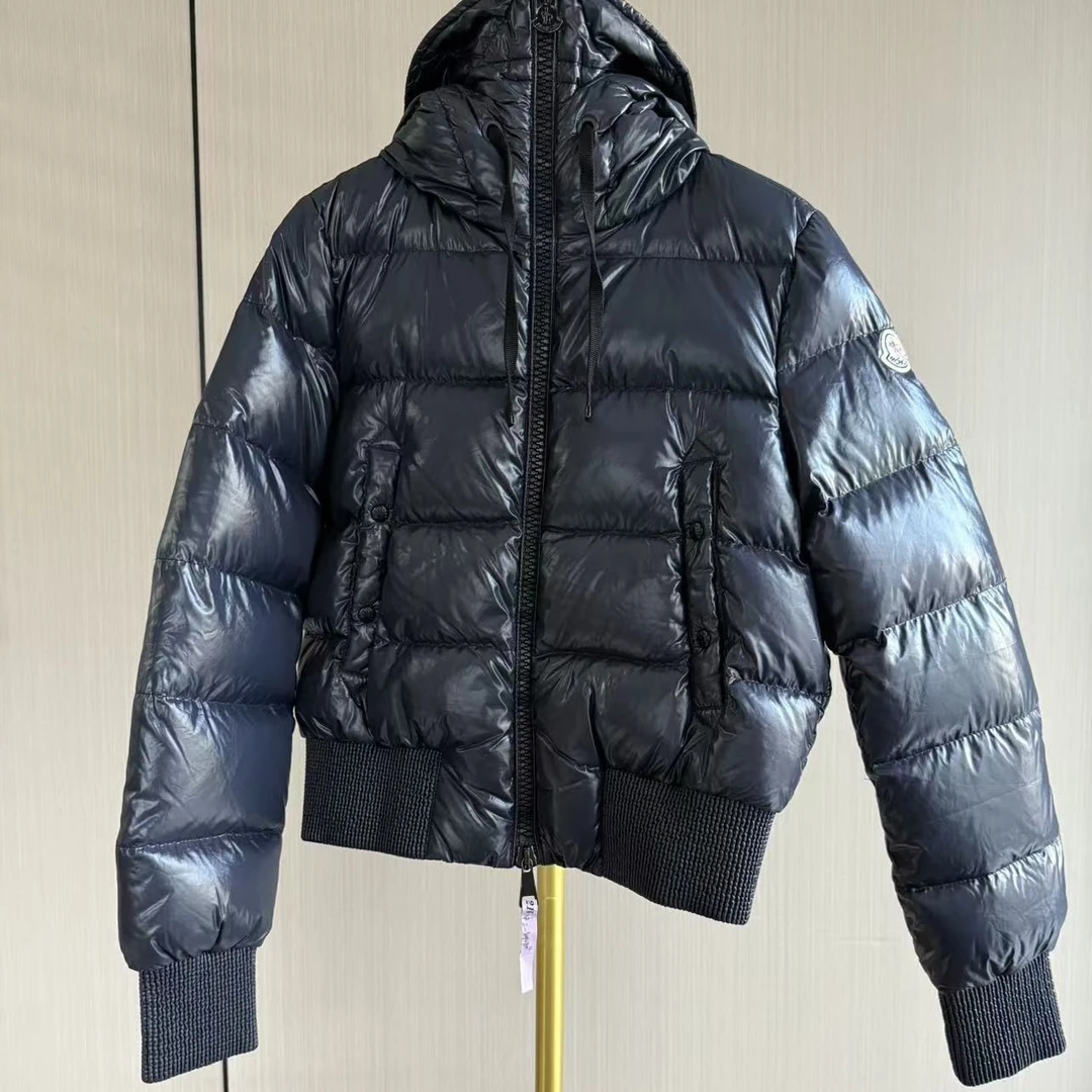99新 MONCLER 纯色可拆卸连帽夹克羽绒服/尺码1/E0259