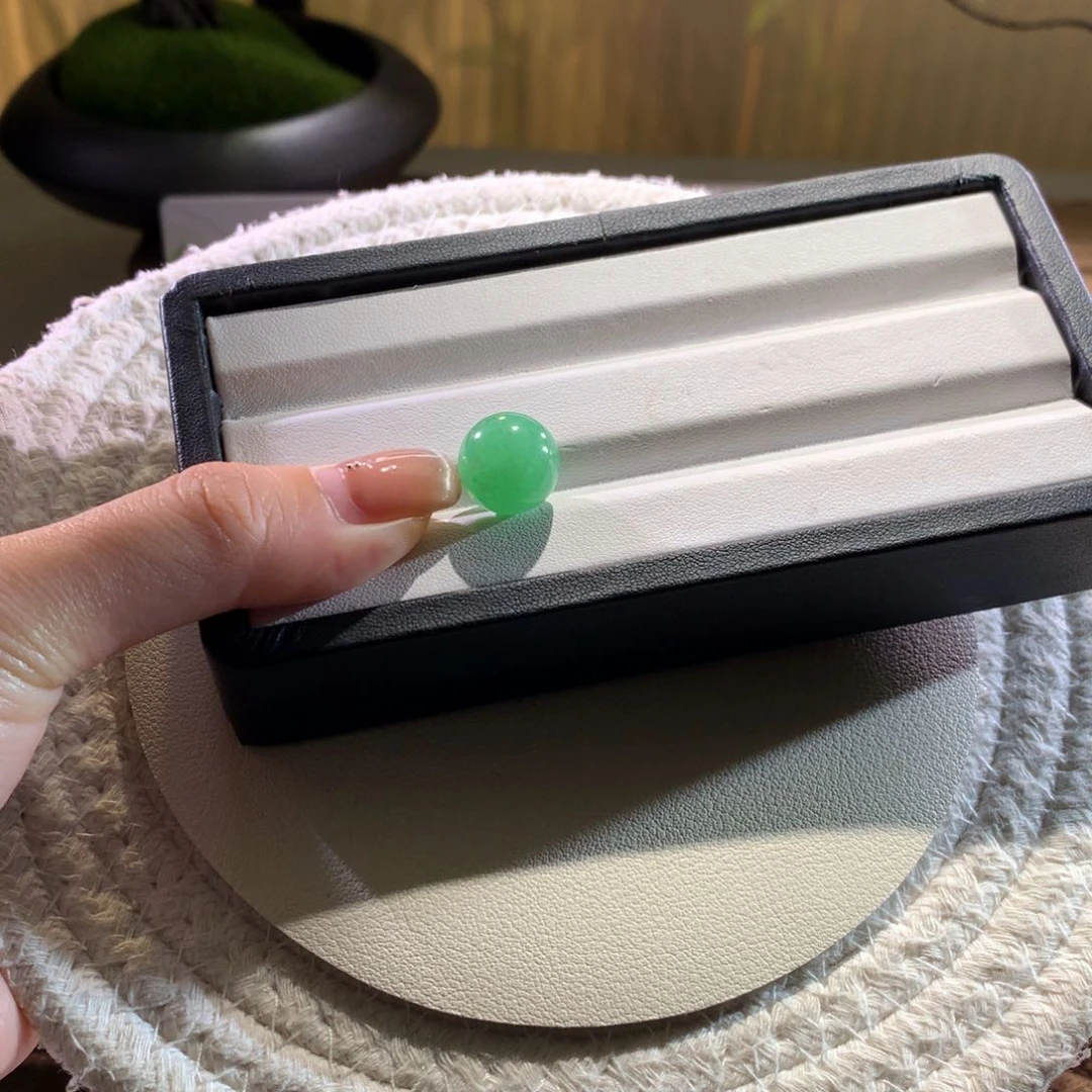 散珠翡翠天然缅a绿色单珠