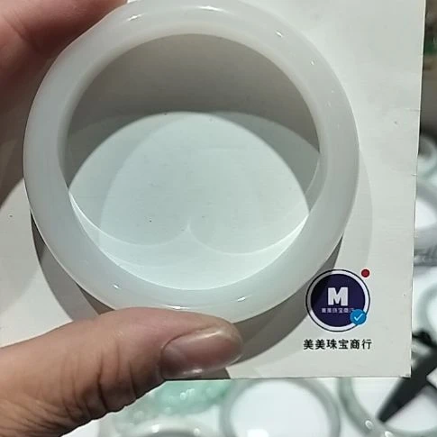 石英岩玉未镶嵌手镯天然白月光女士送礼大气时尚手镯石英岩玉