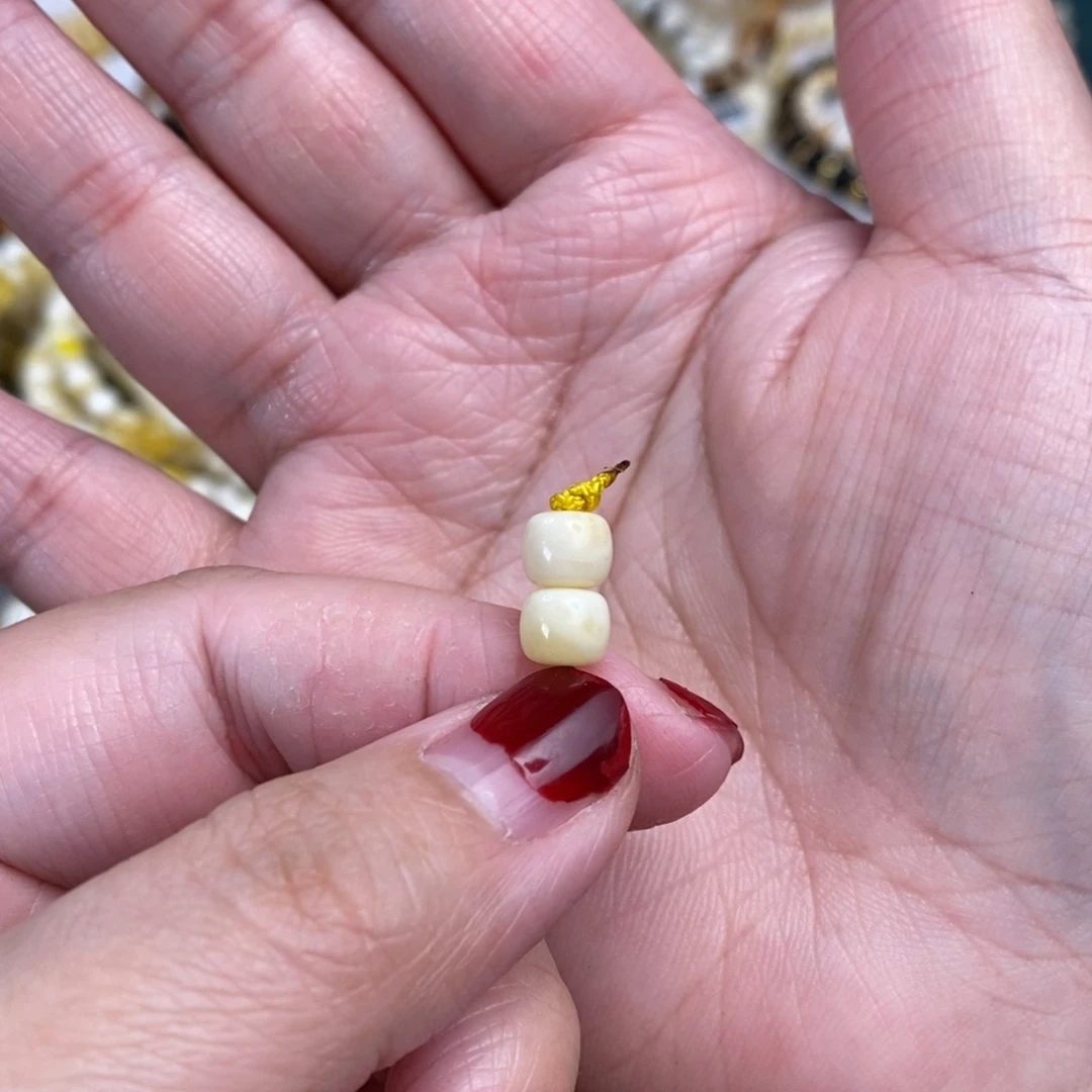 琥珀裸石未镶嵌阿尔卑斯奶白对珠6.6