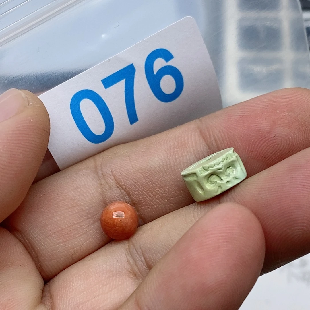 南红玛瑙未镶嵌珠宝奇石