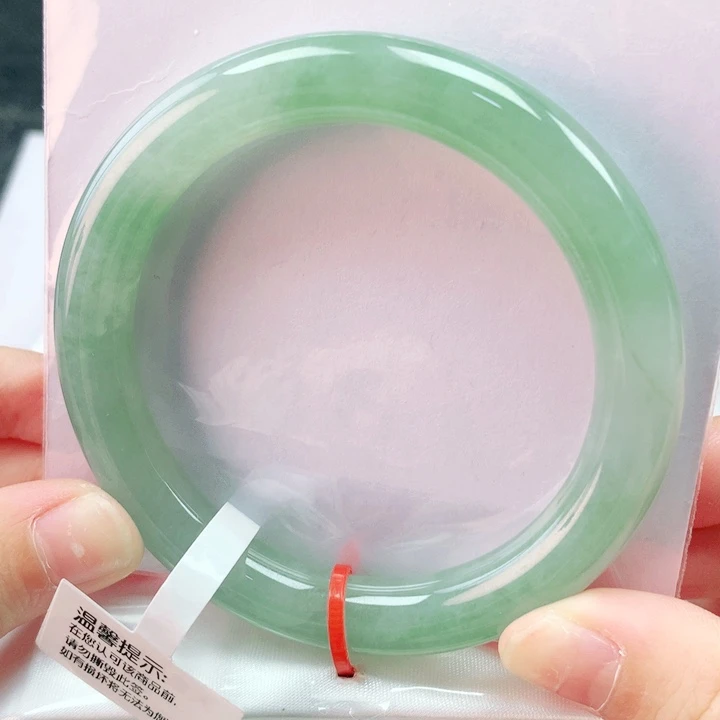 翡翠未镶嵌手镯54圈