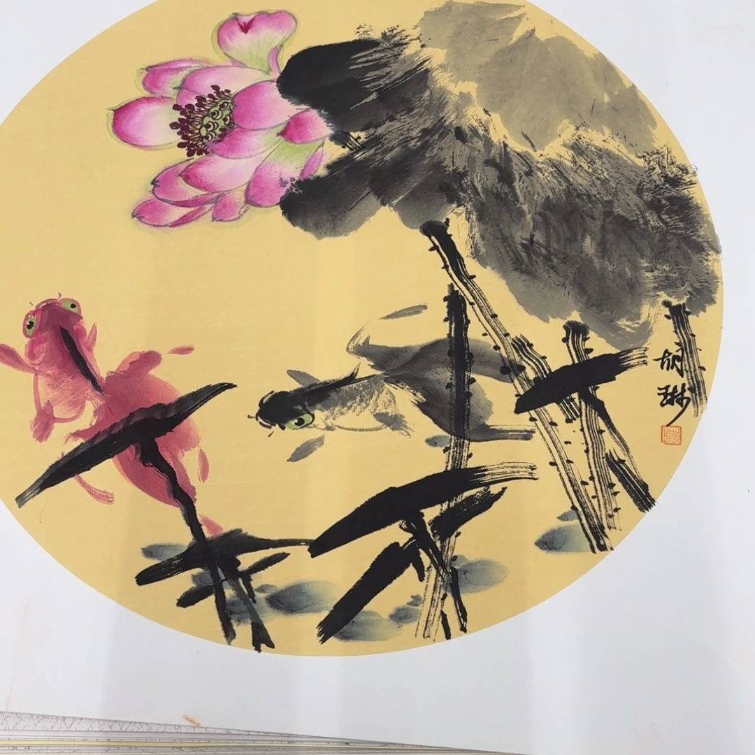 国画花鸟等多种鸟类的栖息