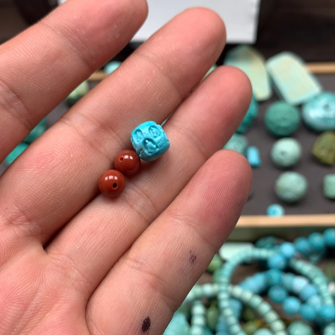 南红玛瑙雕刻未镶嵌