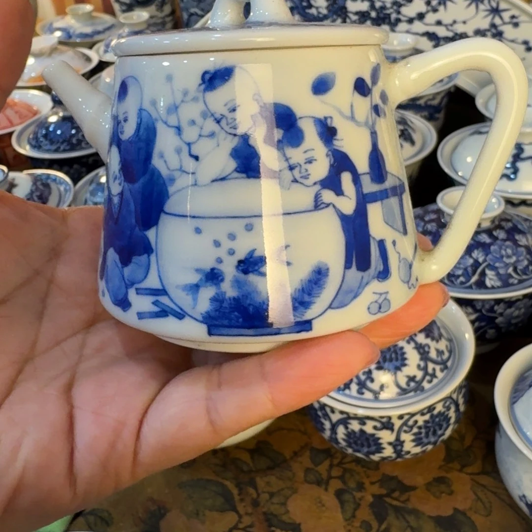 景德镇陶瓷手工手绘小壶微瑕