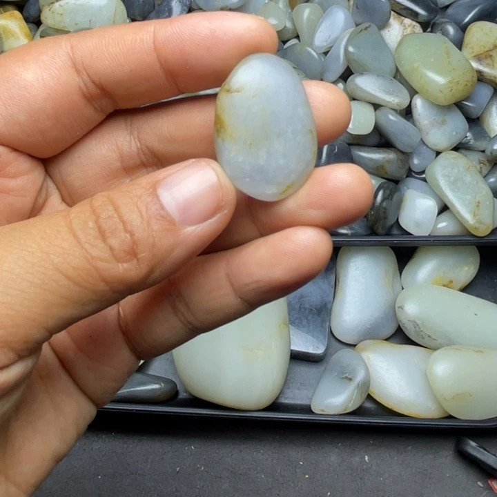未镶嵌和田玉珠宝半成品