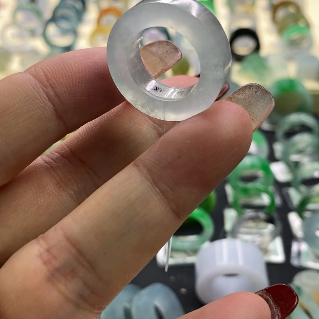 定制翡翠未镶嵌h***啦翡翠戒指