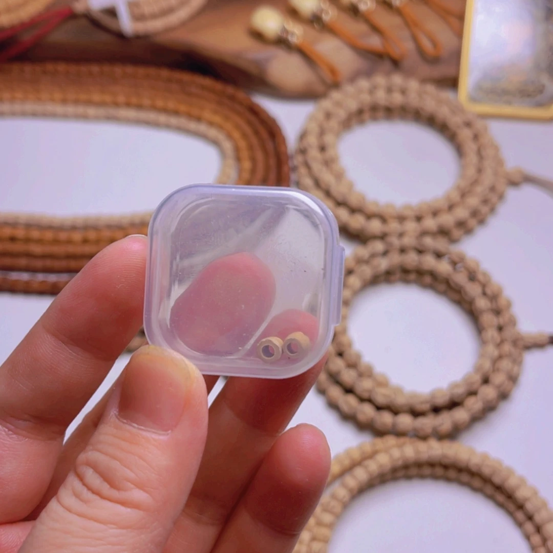 【闪购商品】柏香籽/百香籽吊坠疾*?