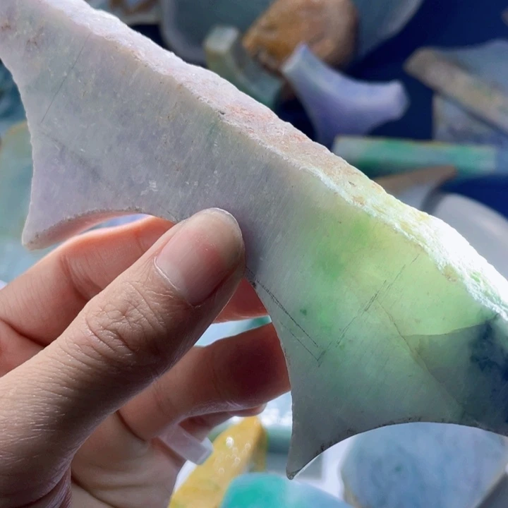 颈饰未镶嵌翡翠天然缅甸翡翠料子