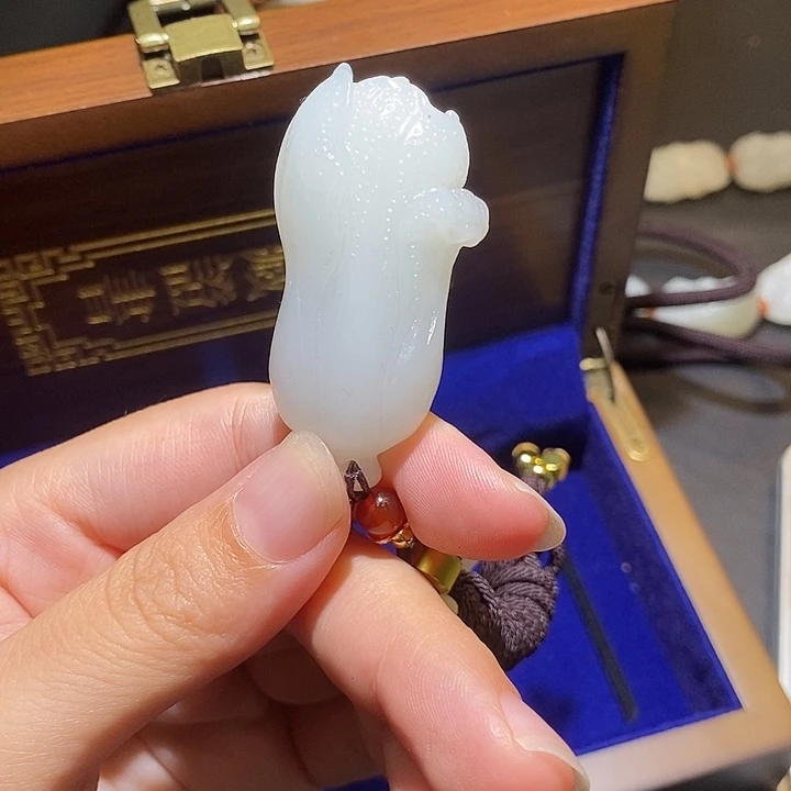 未镶嵌和田玉挂件