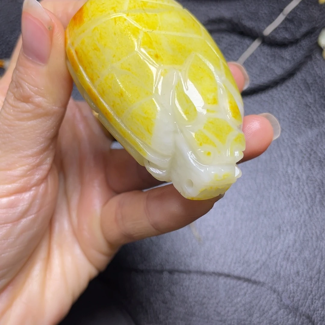 和田玉（糖玉）未镶嵌颈饰