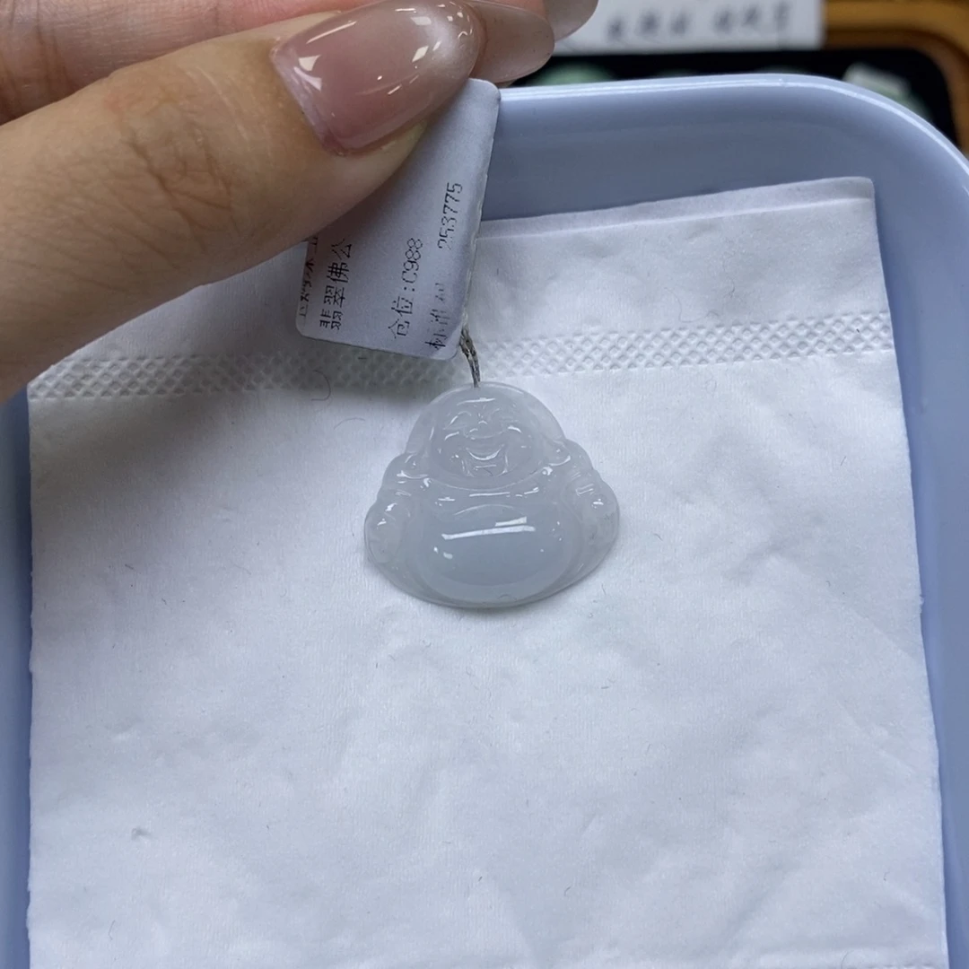 颈饰未镶嵌翡翠佛公