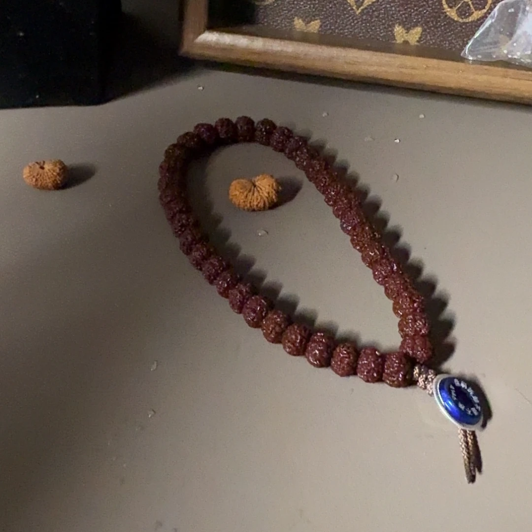 O***r吊坠金刚菩提平细手持