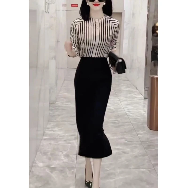 大爱美依缘2025春款韩版圆领条纹衬衫高腰包臀半身裙女