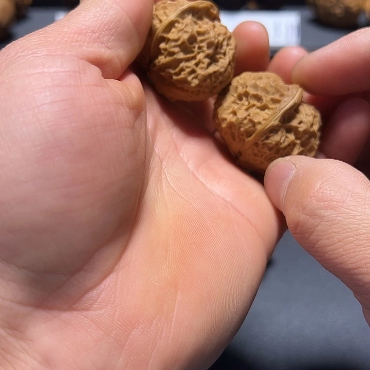 文玩核桃把件B金马蹄38mm