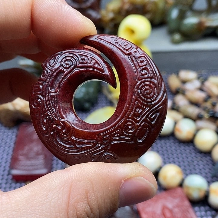 未镶嵌蛇纹石玉颈饰