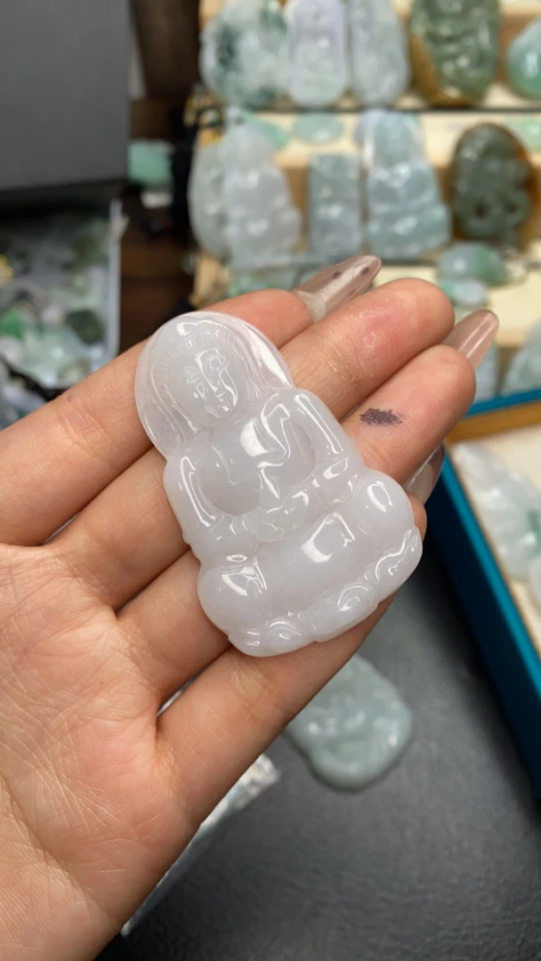 天然翡翠玉观音吊坠