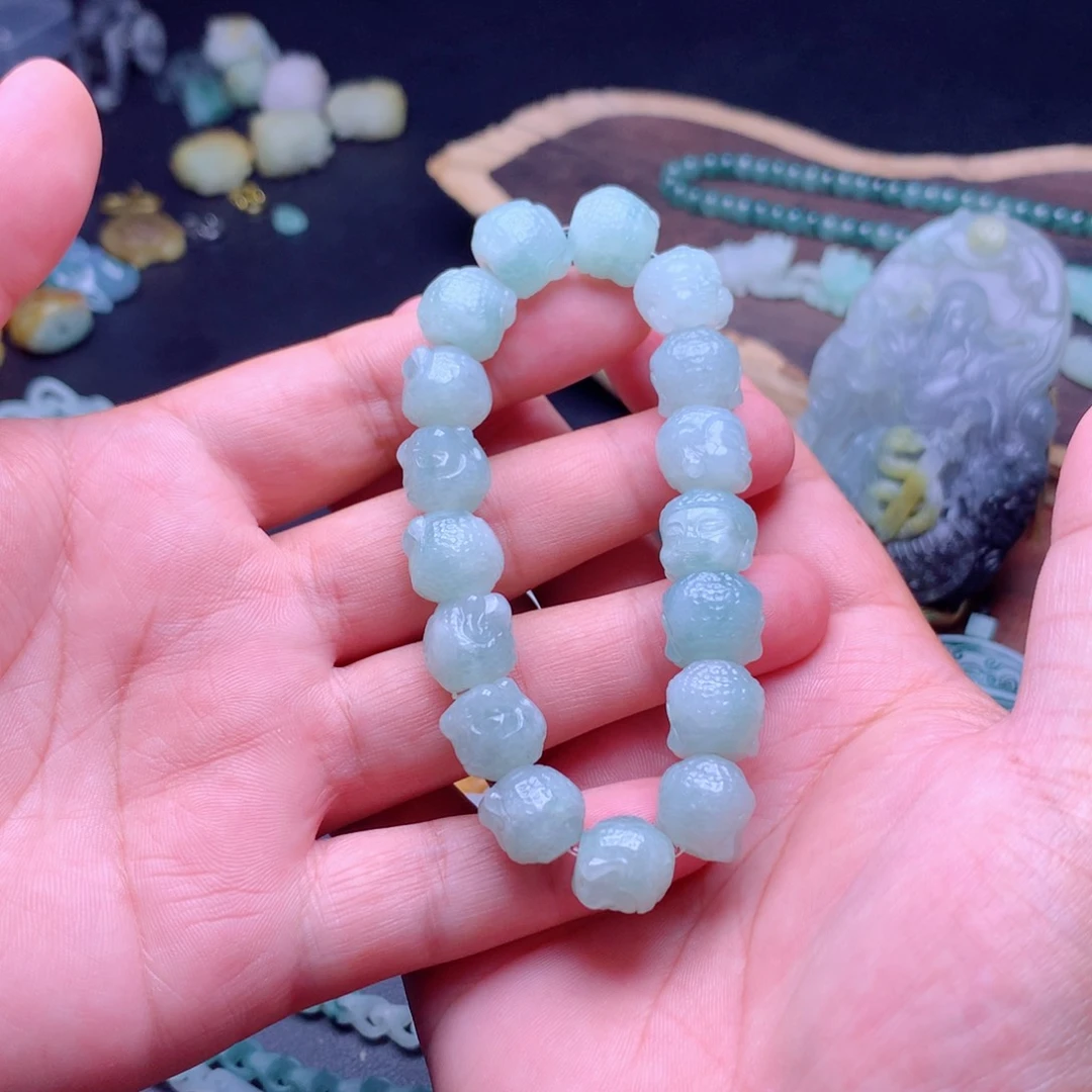 定制翡翠未镶嵌手串