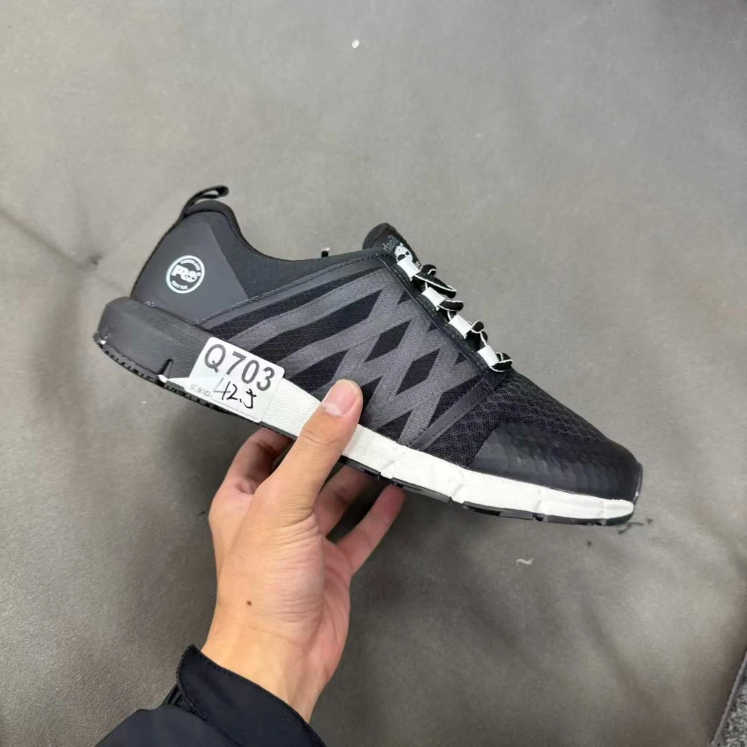 低帮户外徒步鞋轻便耐磨运动鞋 Q703  ( 无原盒 鞋垫原垫）