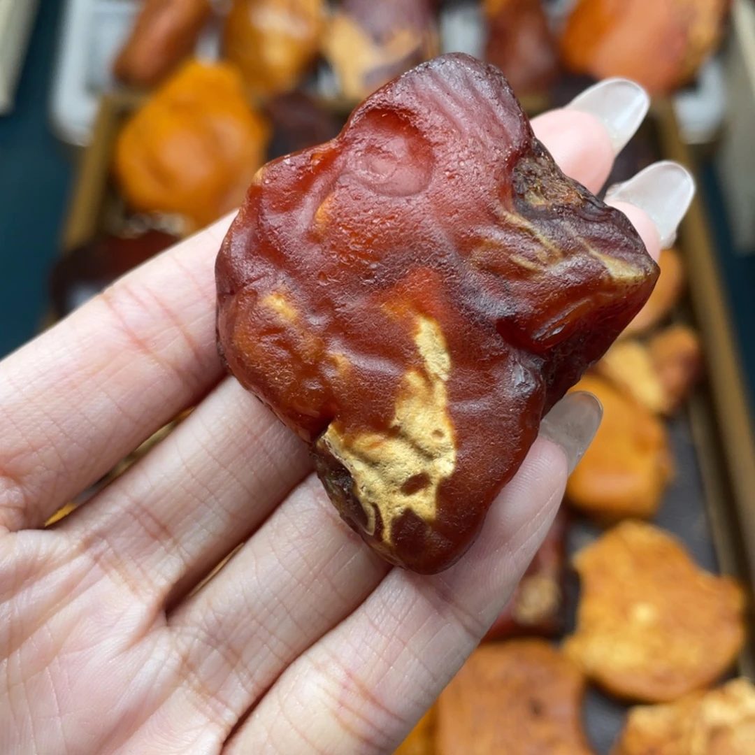 琥珀未镶嵌珠宝奇石