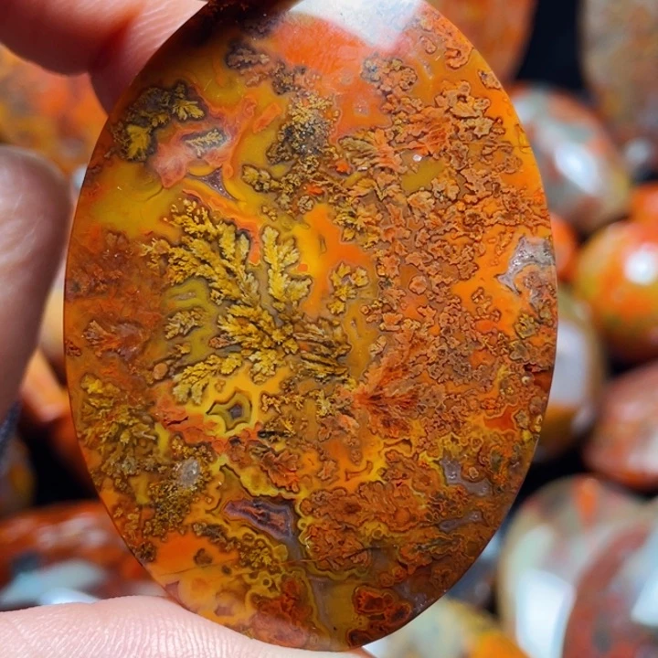 玛瑙/玉髓战国红玛瑙挂件未镶嵌