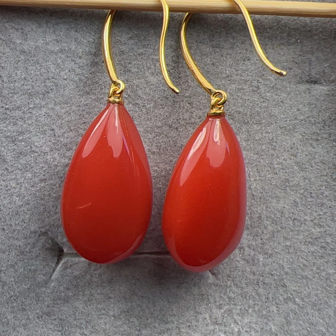 18K金镶嵌耳坠南红玛瑙