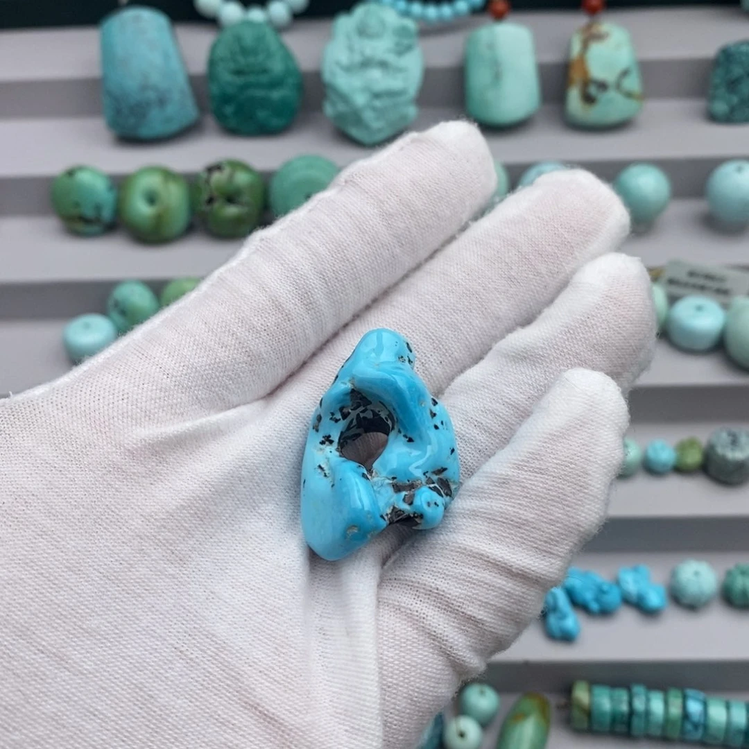 未镶嵌绿松石随型